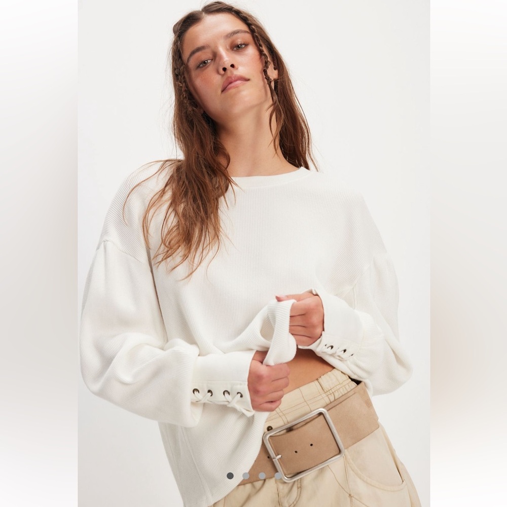 NWT We The Free White Lapis thermal, size M
